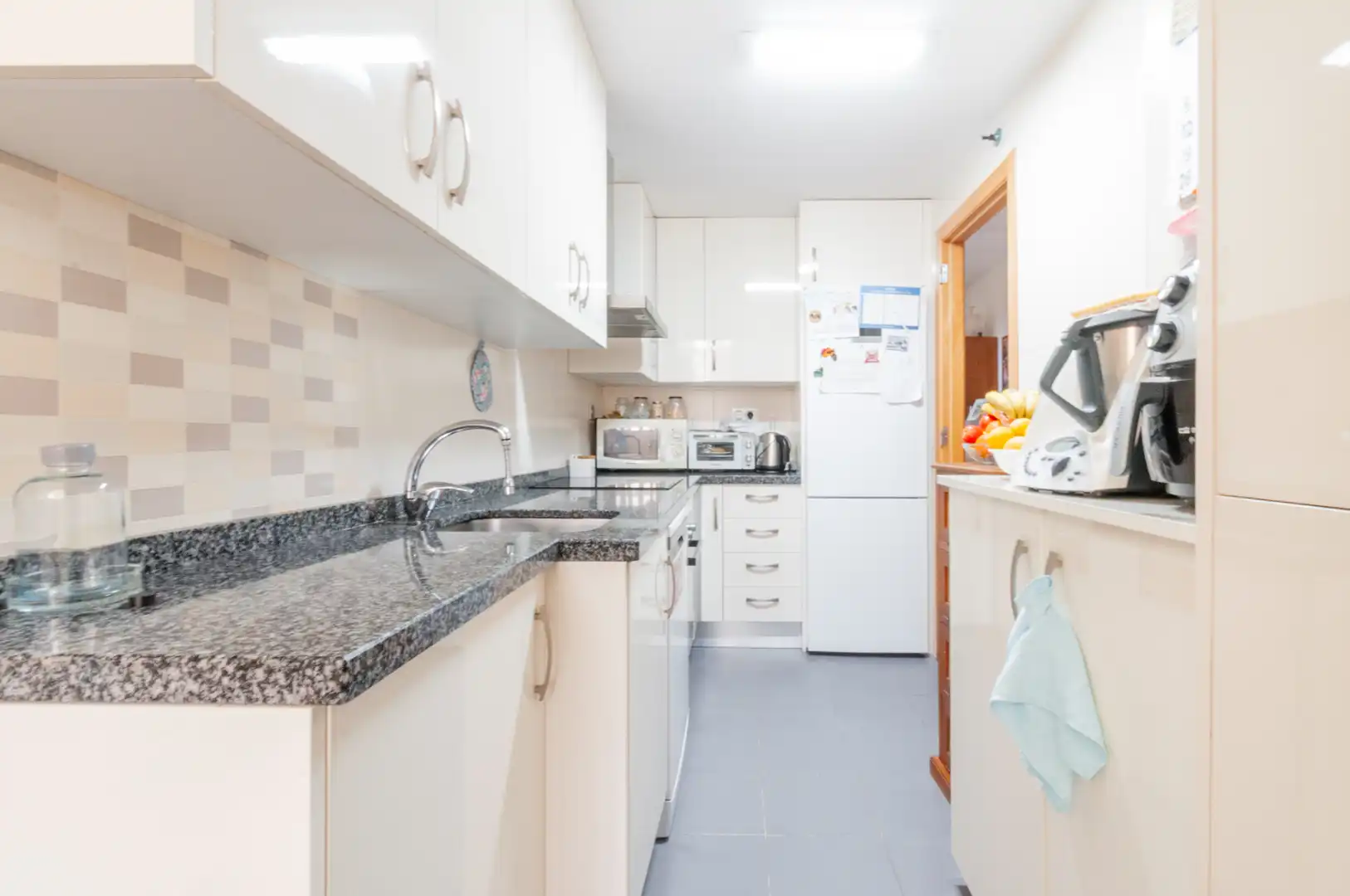 Kitchen of Flat for sale in Roquetas de Mar  with Furnished, Oven and Washing machine
