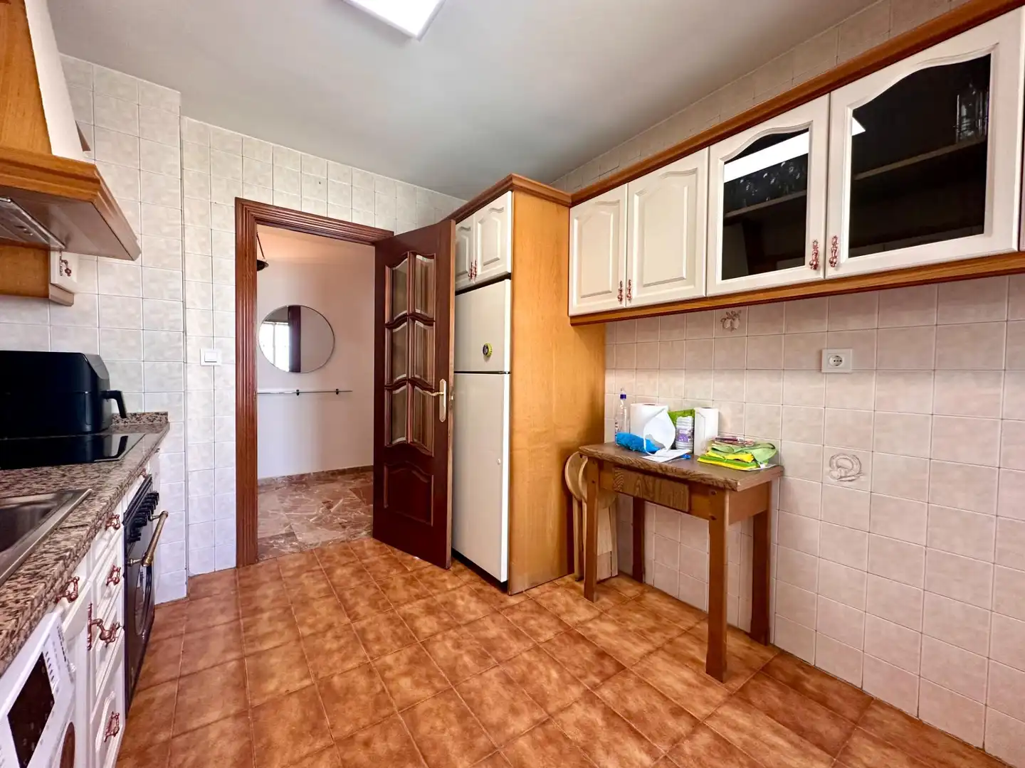 Kitchen of Flat for rent in Granada  with Air Conditioner, Heating and Terrace
