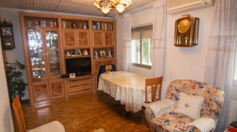 Foto 4 de Piso en venta en Apóstol Santiago, Madrid Capital