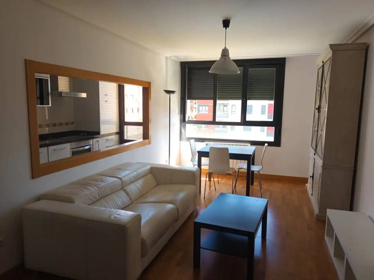 Sala de estar de Piso en venta en  Logroño con Calefacción, Parquet y Trastero