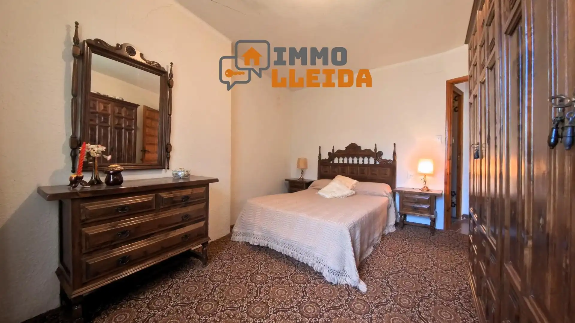 Habitación de Casa adosada en venta en Àger con Calefacción, Terraza y Amueblado