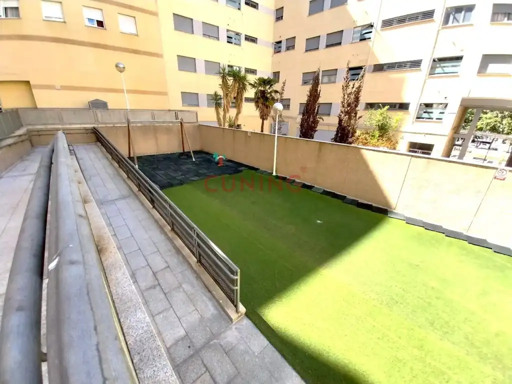 Piso en venta en Cáceres con Aire acondicionado, Terraza y Piscina comunitaria