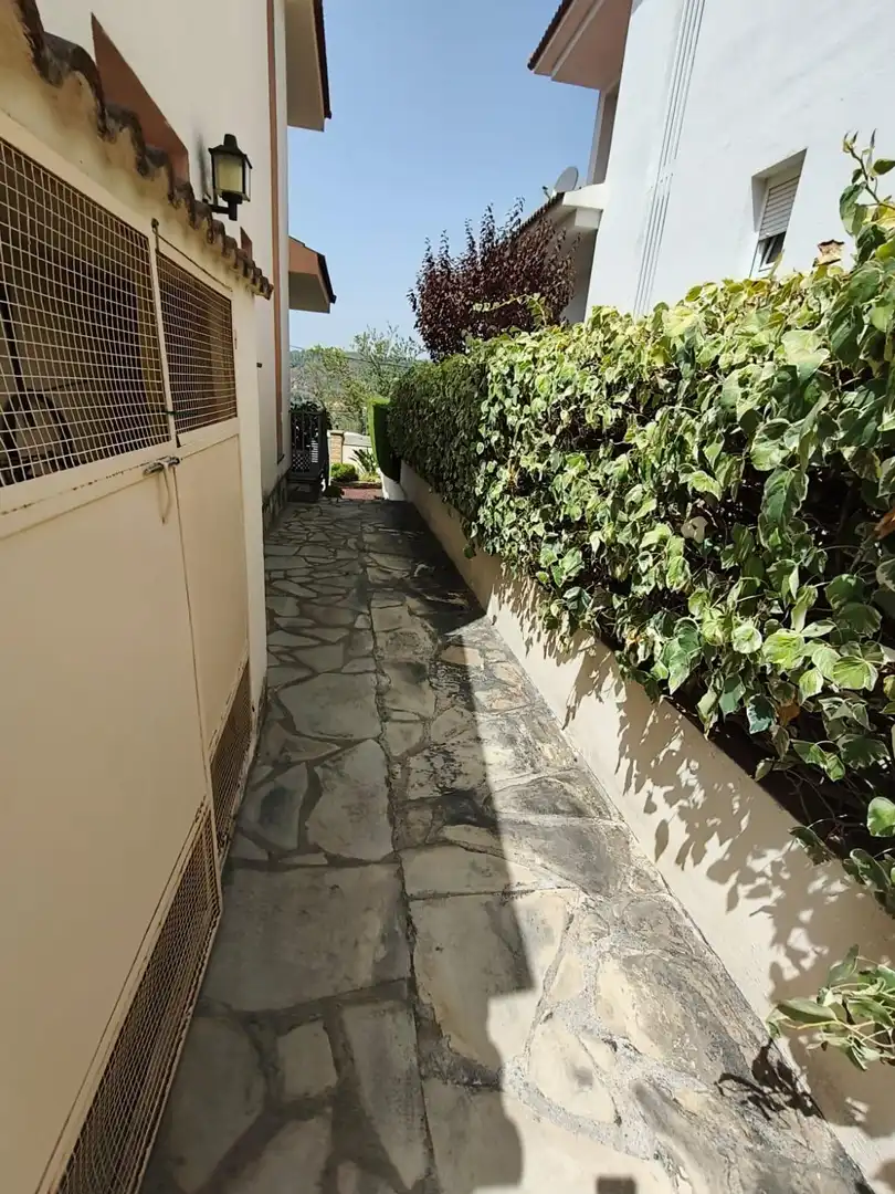 Adossat amb terrassa en venda a Olesa de Montserrat, imagen 55
