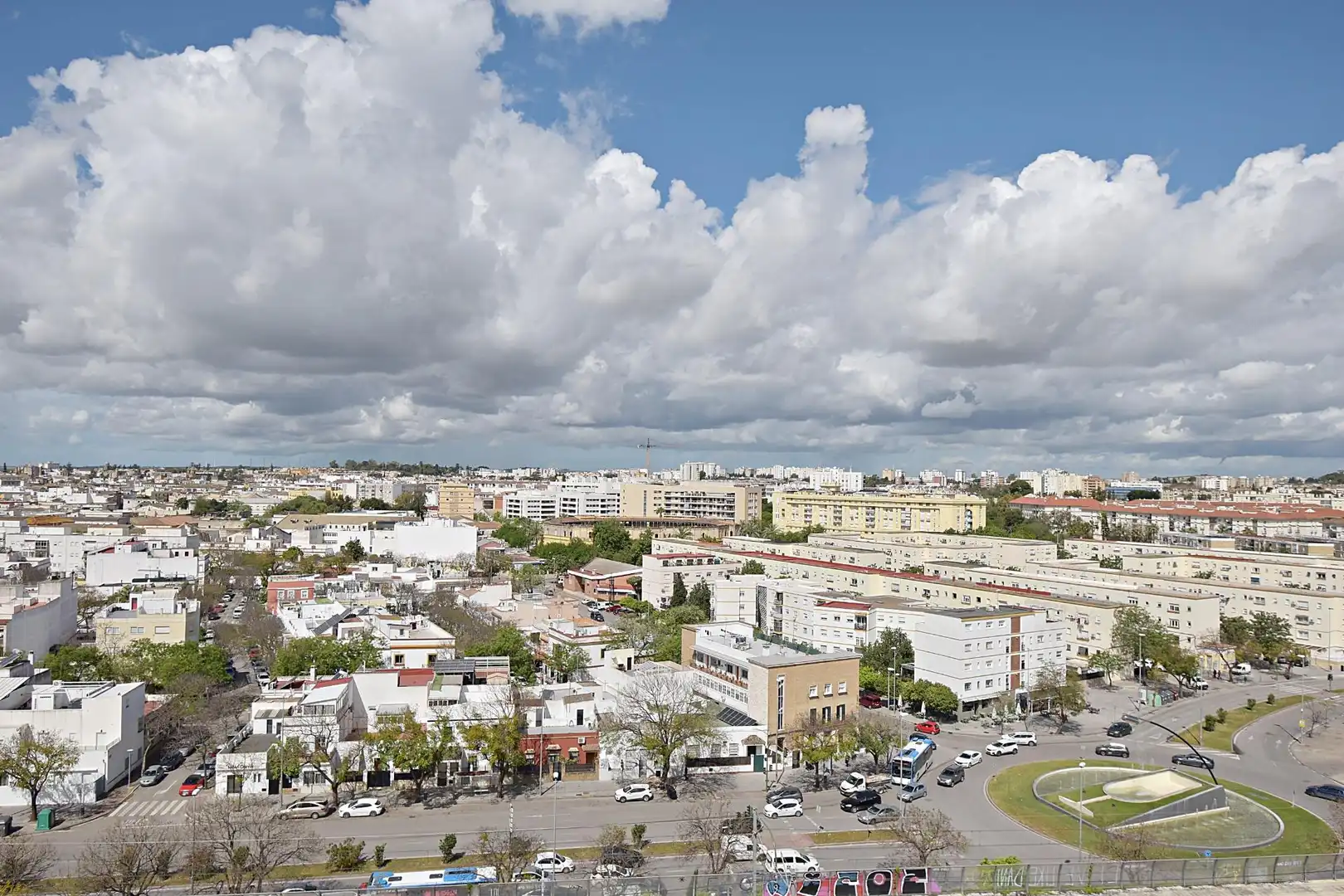 Vista exterior de Pis en venda en Jerez de la Frontera amb Moblat