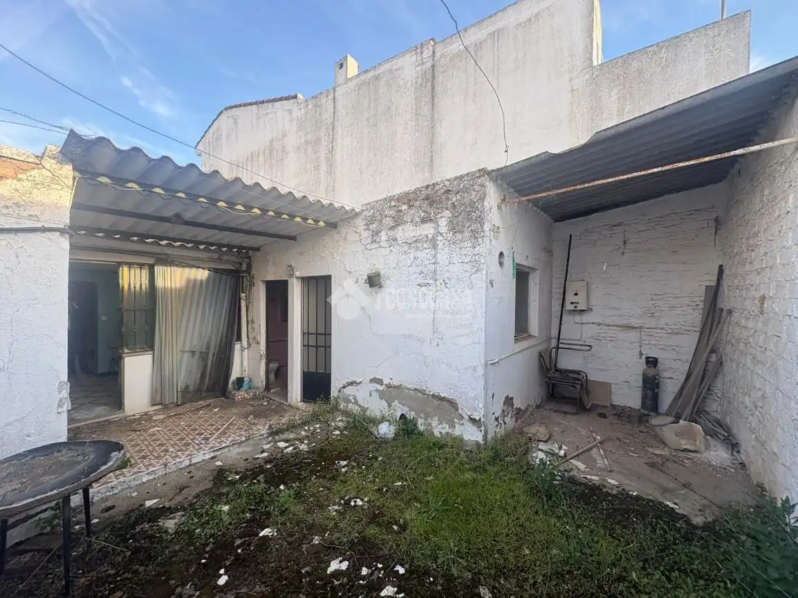 Vista exterior de Casa adosada en venta en Sanlúcar la Mayor