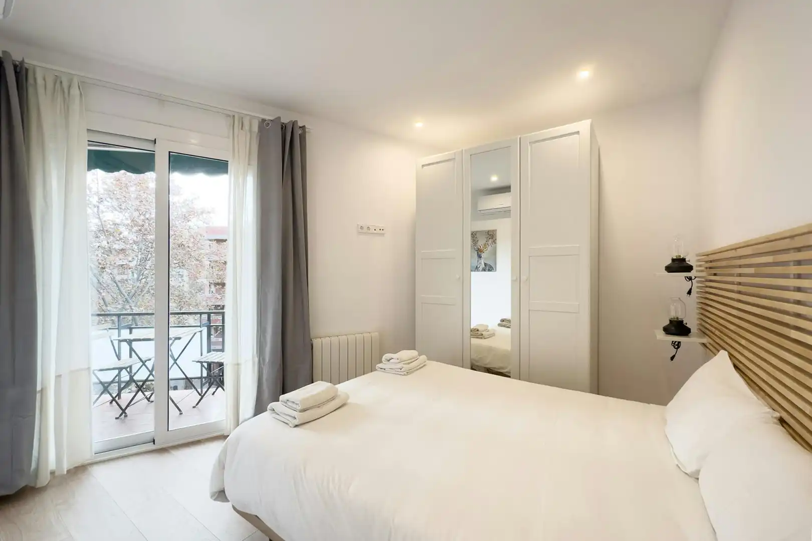 Bedroom of Flat for rent in Barcelona  with Air Conditioner, Heating and Furnished
