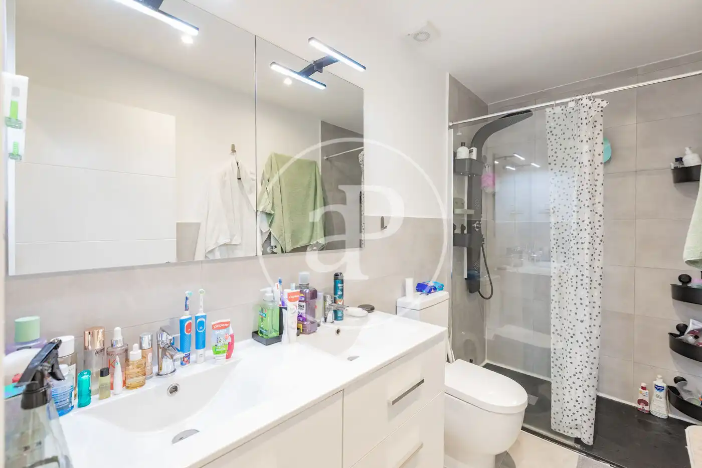 Baño de Piso en venta en Madrid con Aire acondicionado y Calefacción