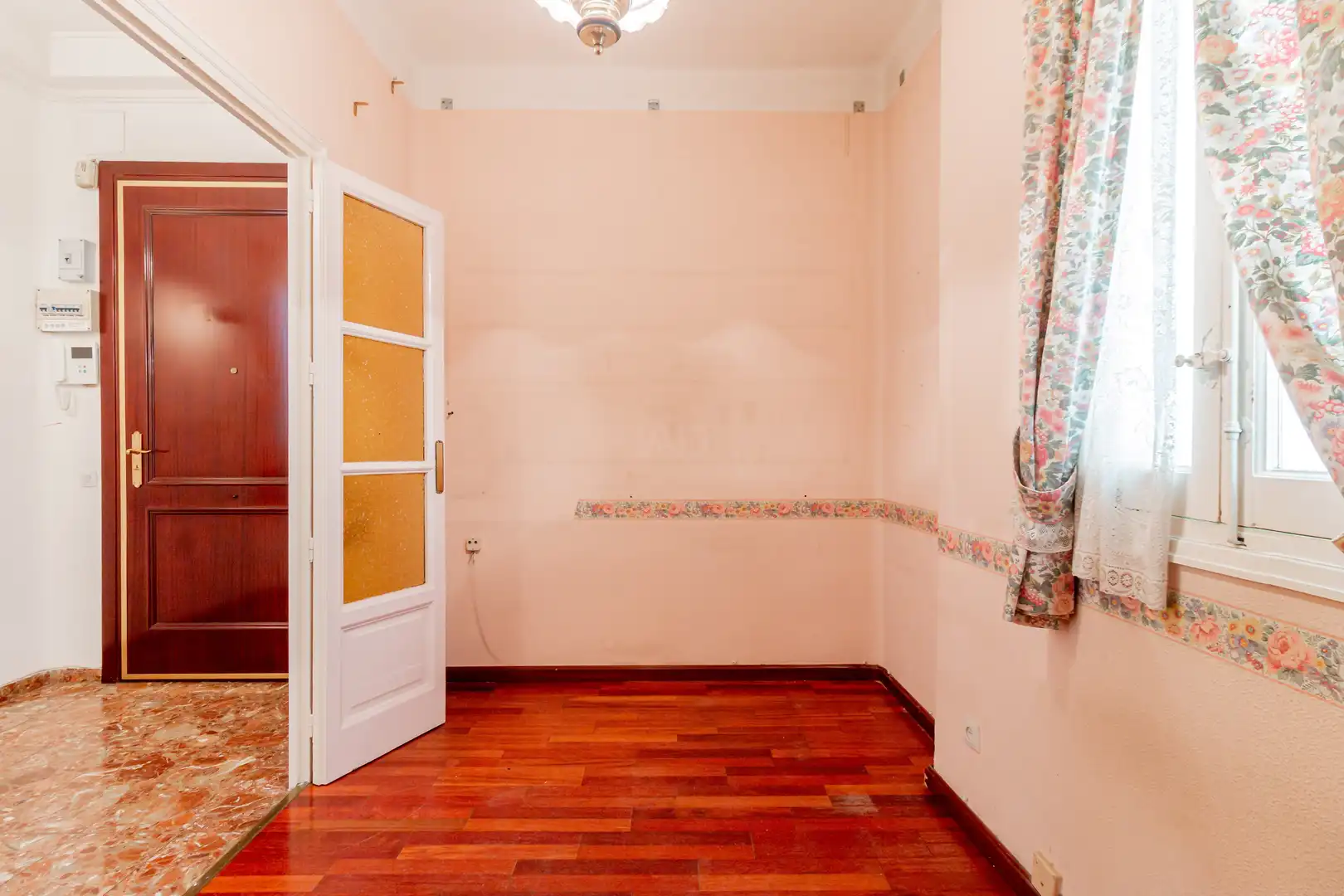 Piso en venta en Madrid con Calefacción y Terraza
