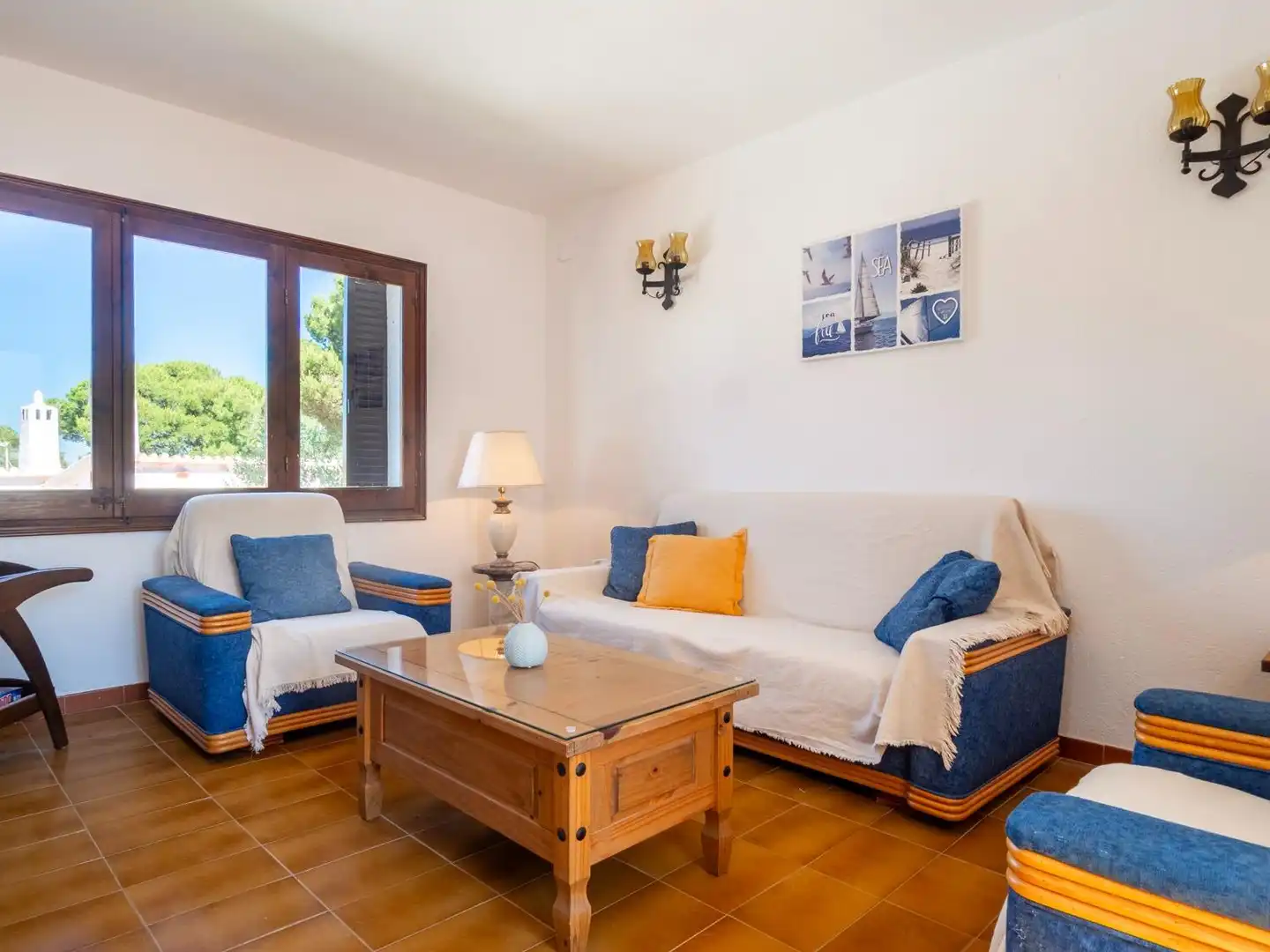 Sala de estar de Casa o chalet en venta en L'Escala con Jardín privado, Terraza y Piscina