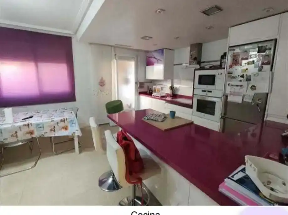 Cuina de Casa adosada en venda en  Murcia Capital amb Aire condicionat i Balcó
