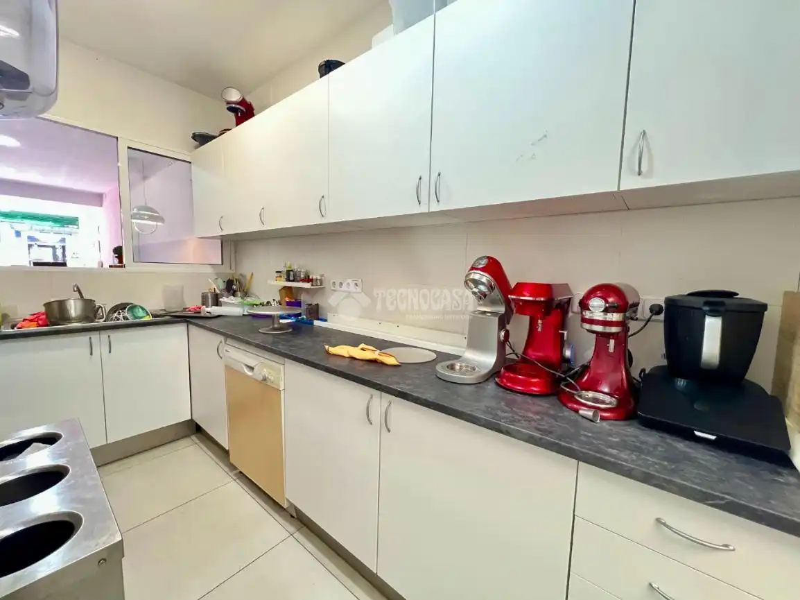 Cocina de Local en venta en Madrid con Aire acondicionado