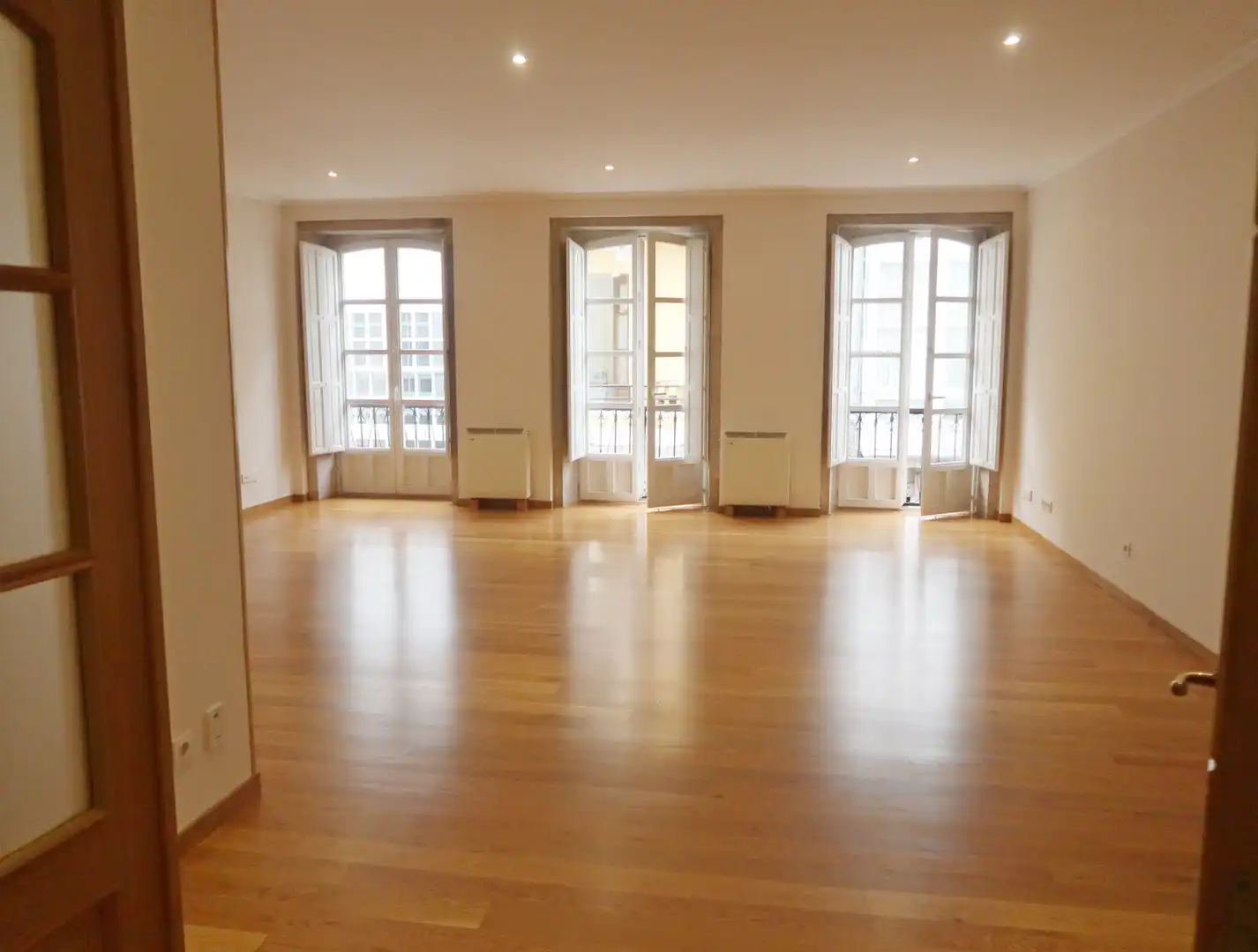 Living room of Flat for rent in A Coruña Capital   with Heating, Parquet flooring and Storage room