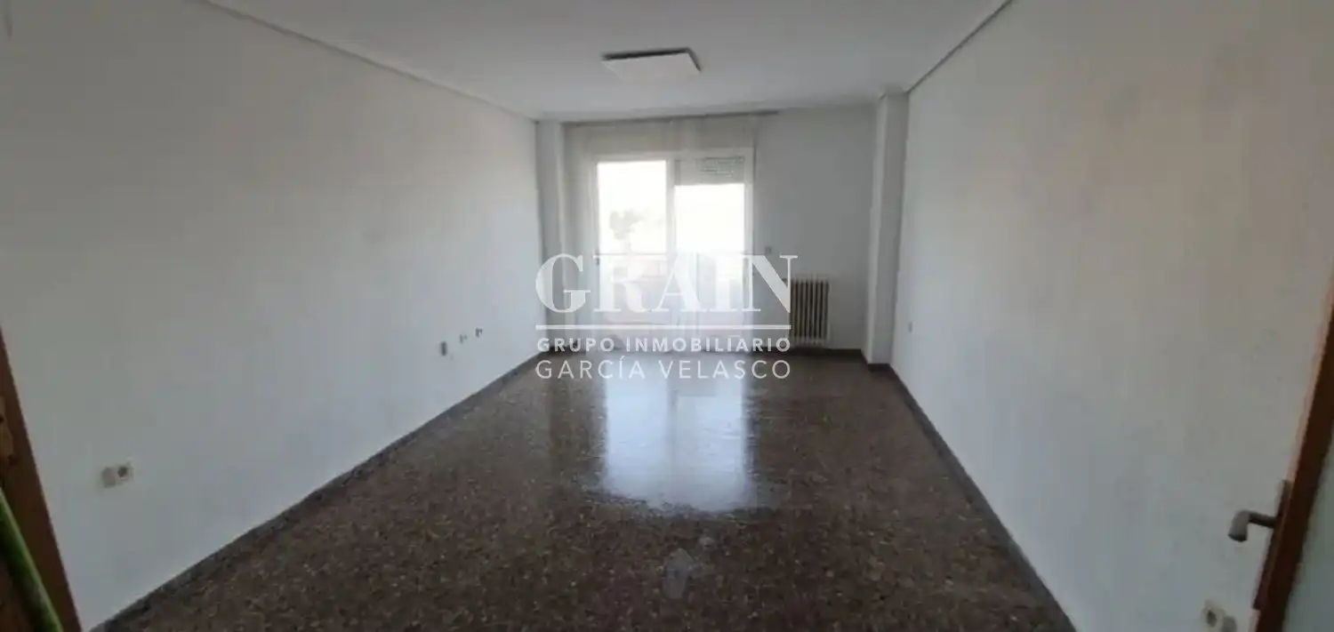 Piso en venta en  Albacete Capital con Calefacción y Balcón
