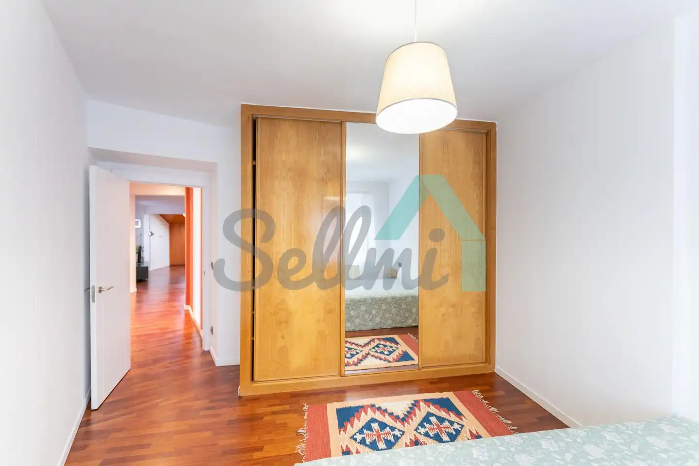Schlafzimmer von Wohnung zur Miete in Oviedo  mit Heizung, Parkett und Möbliert