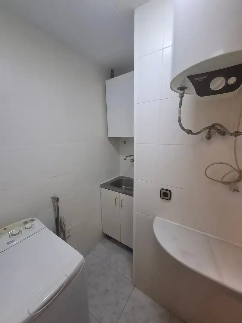Bany de Pis en venda en Barcelona amb Aire condicionat
