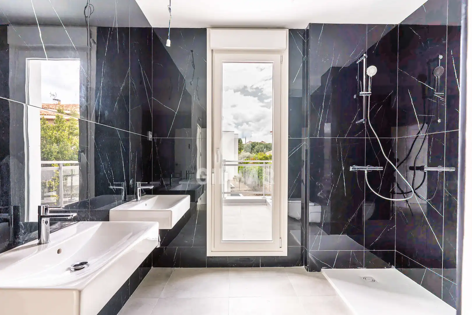 Baño de Casa adosada en venta en Torrelodones con Calefacción, Jardín privado y Piscina