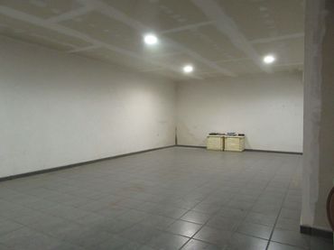 Local comercial en venda a general villacampa 6