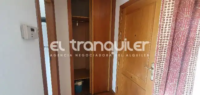 Flat for rent in Madrid  with Air Conditioner, Parquet flooring and Furnished