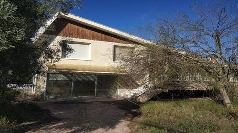 Excelente oportunidad para adquirir una vivienda en venta en la localidad de Petrer en Alicante. No dejes pasar esta gran ocasión