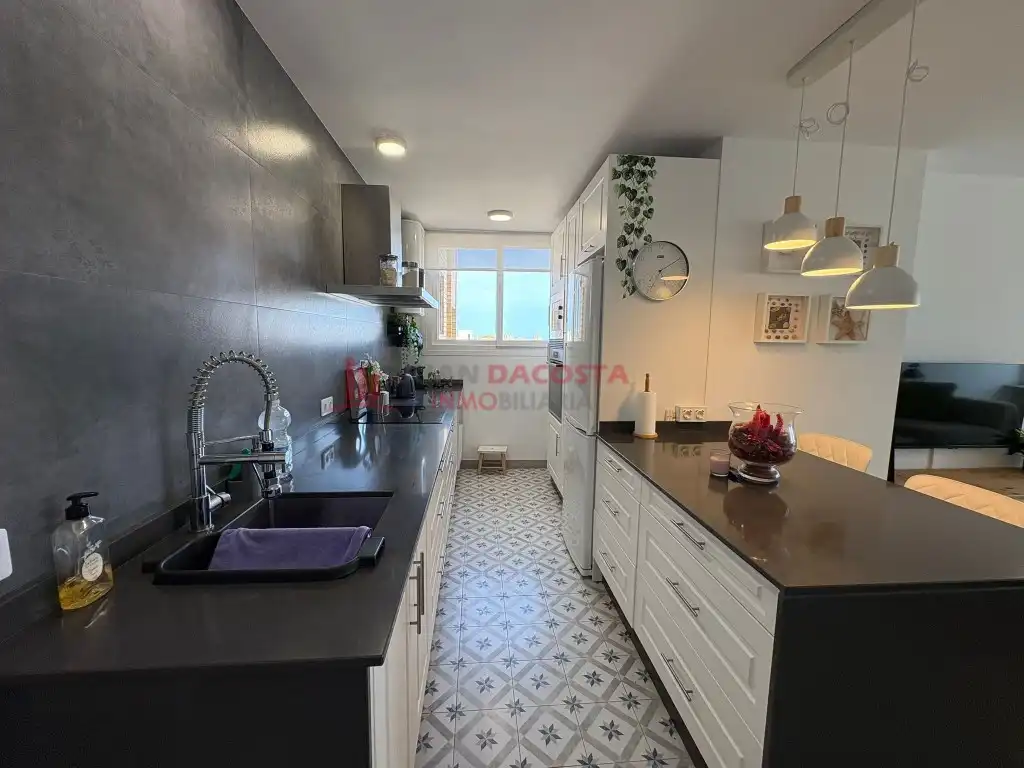 Appartement compact avec ascenseur à louer à Avenida Antilla De La, imagen 5