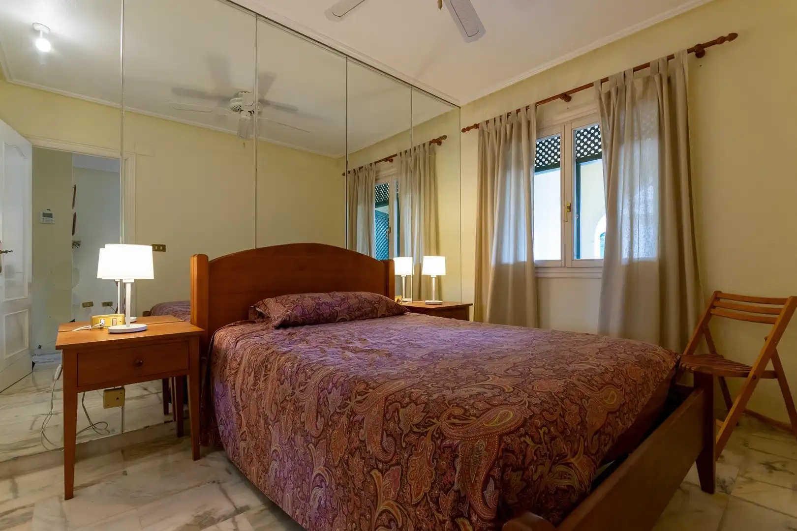 Habitación de Piso de alquiler en Santa Pola con Terraza y Piscina comunitaria