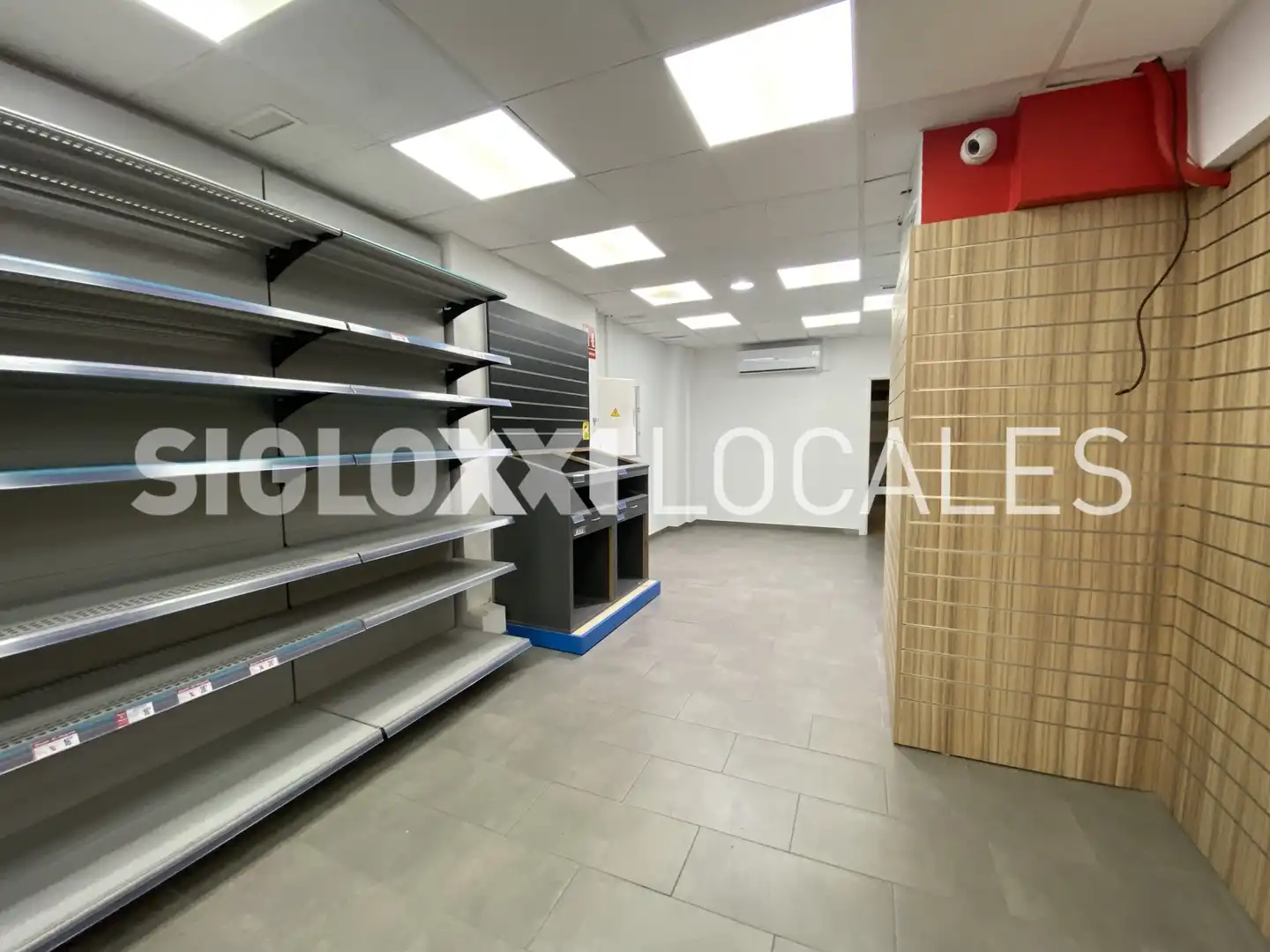 Local de lloguer en L'Hospitalet de Llobregat