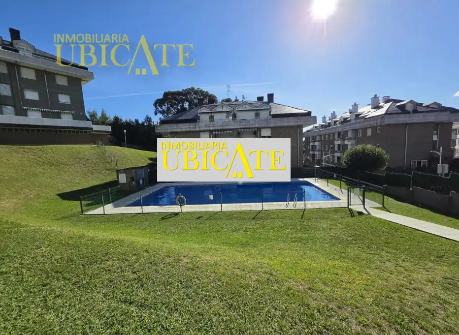 Piscina de Ático en venta en Playa Ostende
