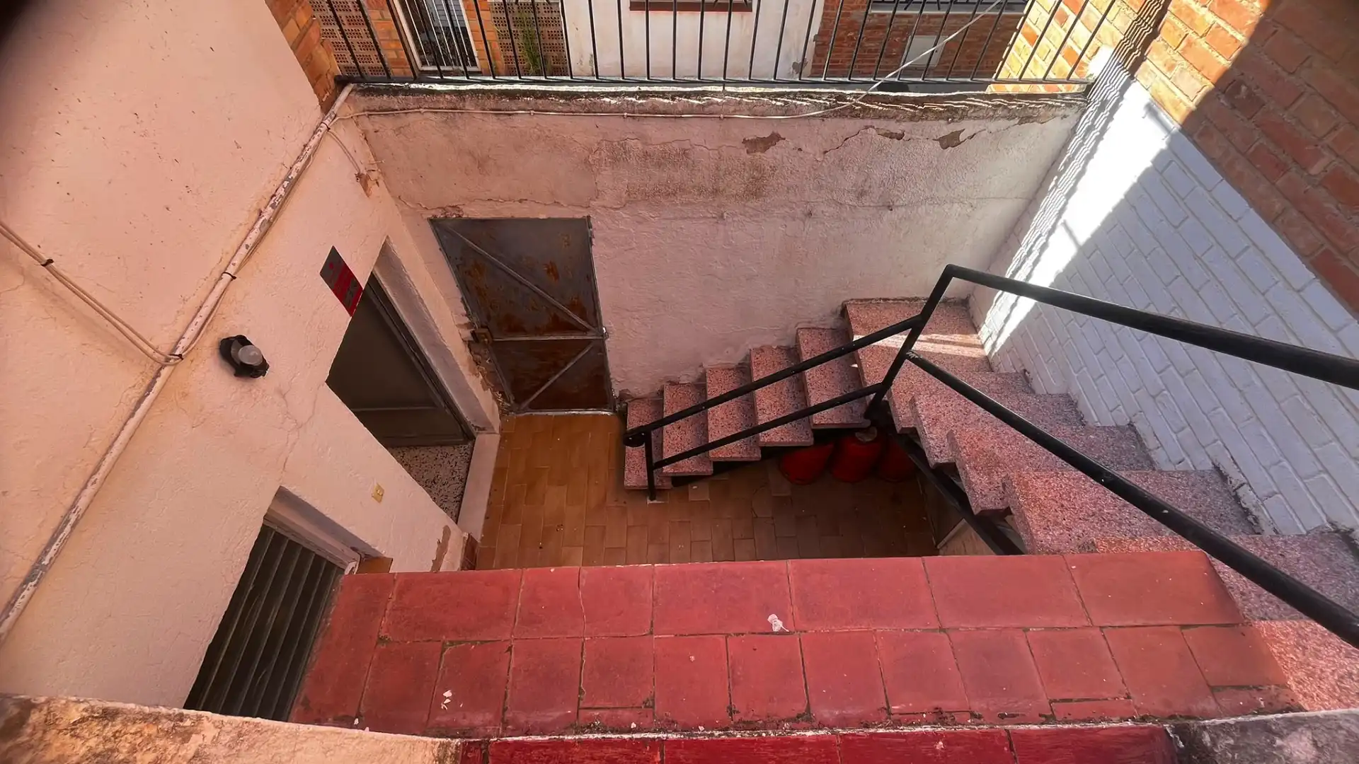 Einfamilien-Reihenhaus zum Verkauf in Cambrils mit Terrasse, Abstellraum und Alarm