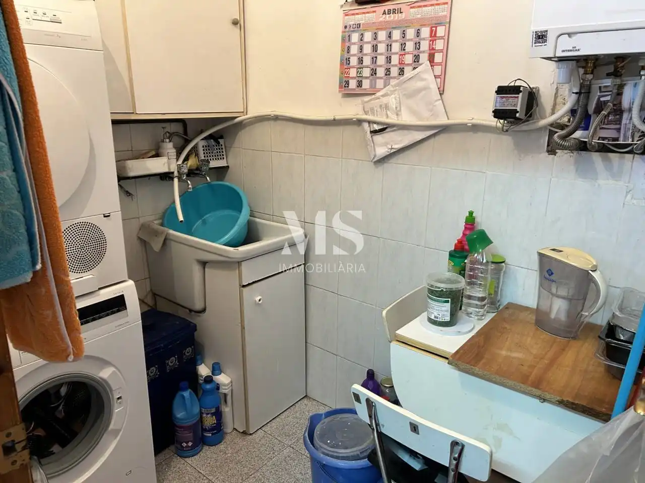 Cuina de Casa adosada en venda en Vic amb Aire condicionat, Calefacció i Jardí privat