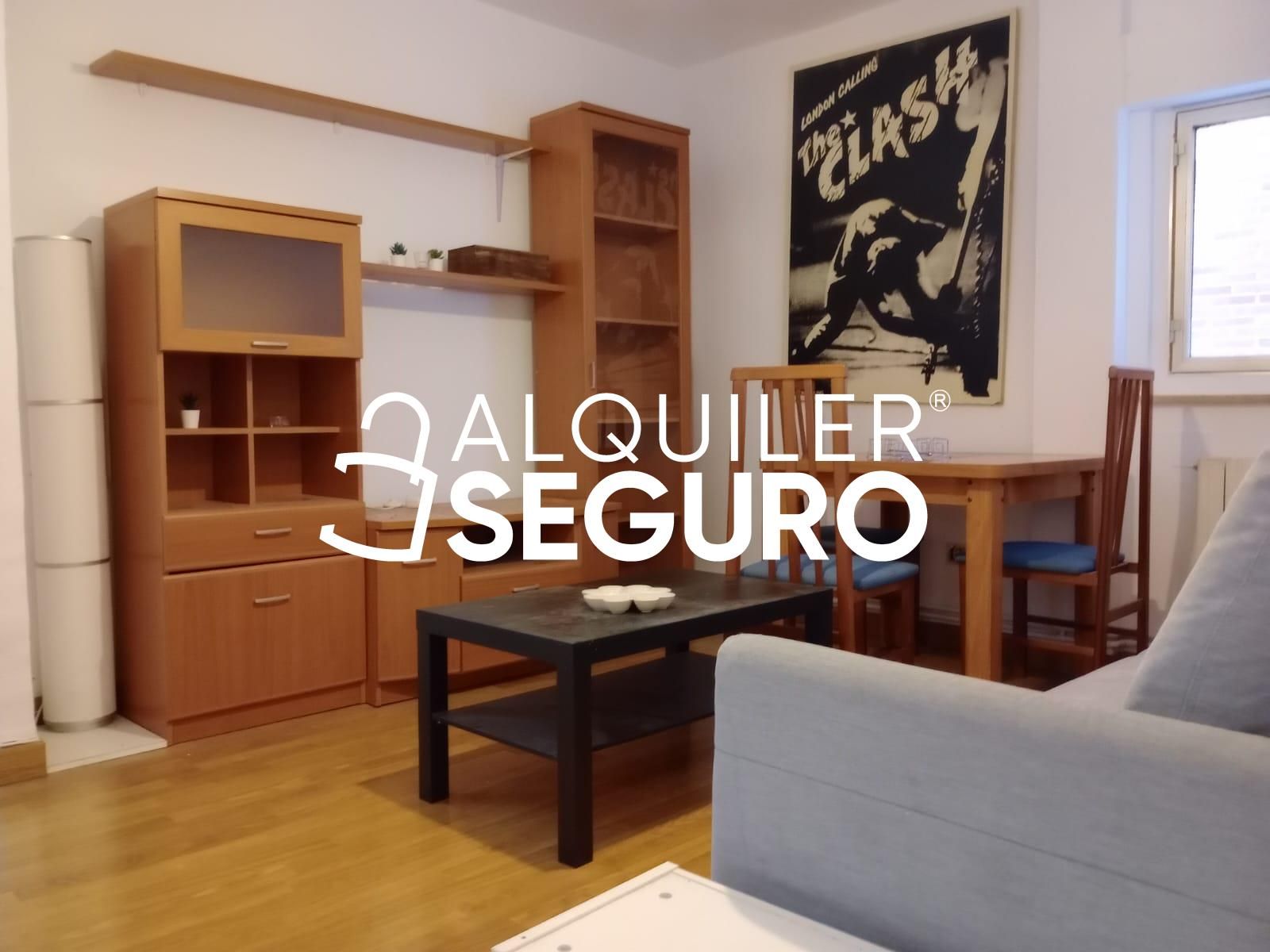 Pis de lloguer a Apostol Santiago, Ventas