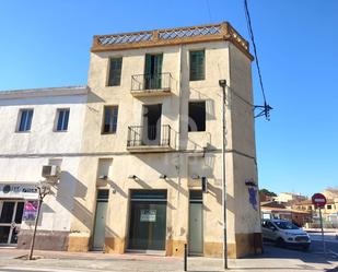 Vista exterior de Edifici en venda en Llorenç del Penedès