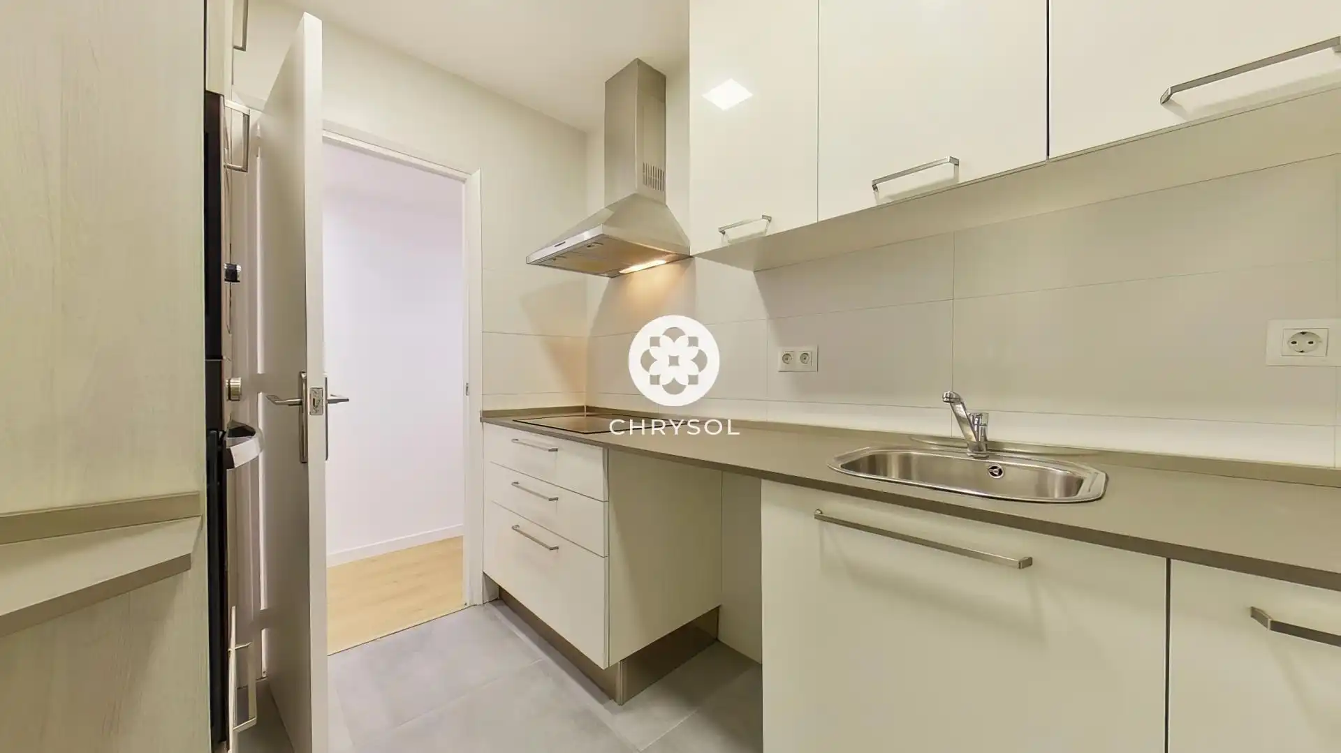Cuina de Pis en venda en Barcelona amb Calefacció i Parquet