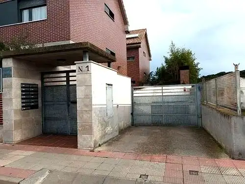 Terraced house with garden for sale in Calle Río Antiguo, imagen 3