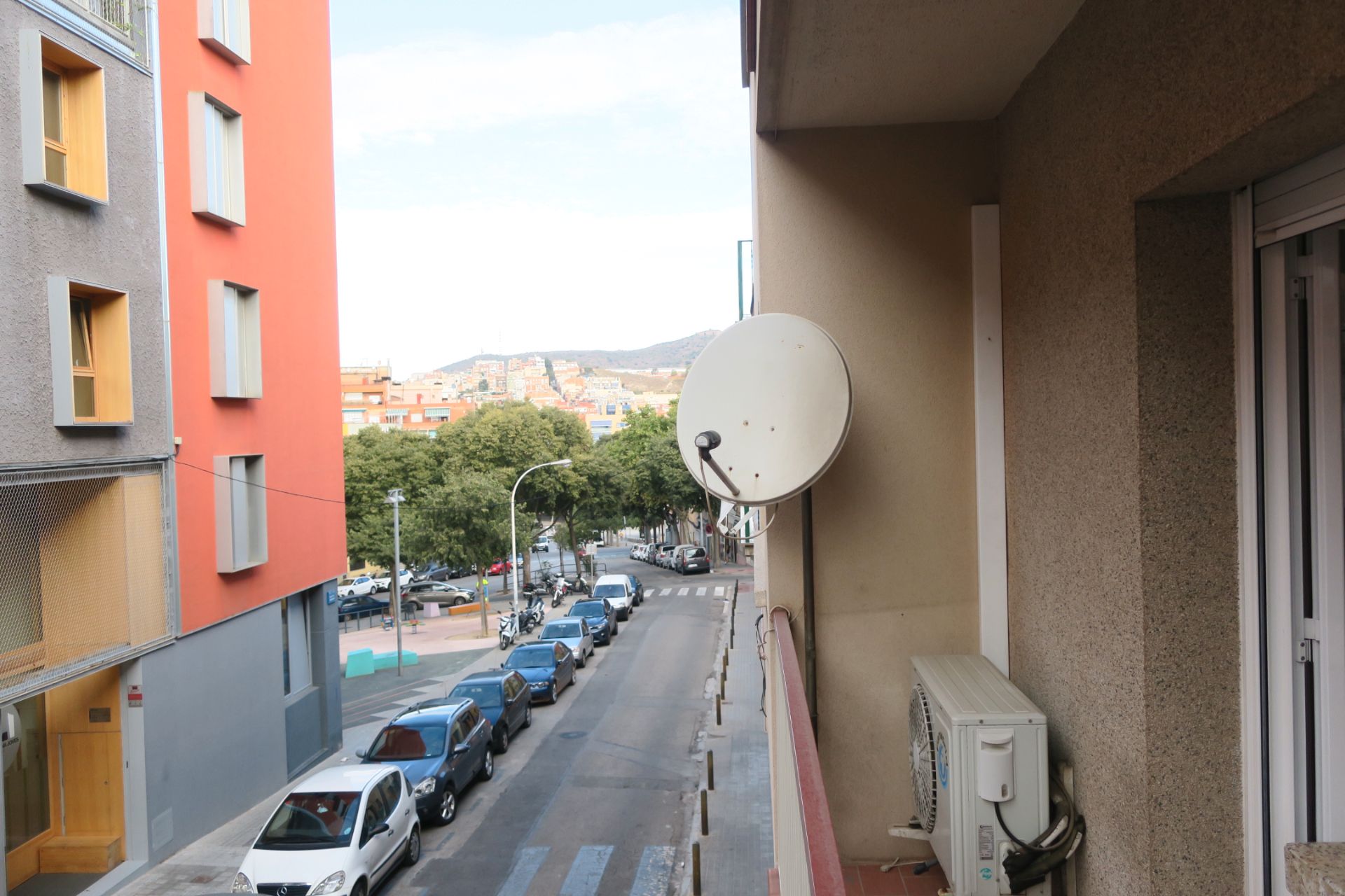 Vista exterior de Pis de lloguer en Badalona amb Balcó