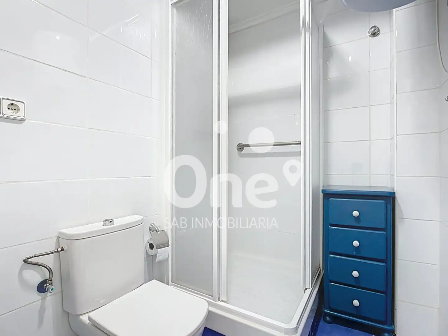 Baño de Piso en venta en San Antonio de Benagéber con Aire acondicionado, Amueblado y Horno