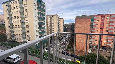 Foto 2 de Piso en venta en Hipolito Lazaro, La Salut, Badalona