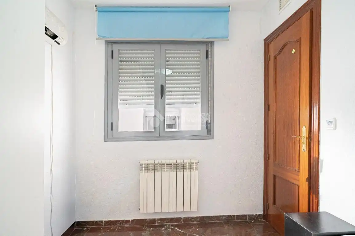 Bedroom of Flat for sale in Úbeda  with Air Conditioner