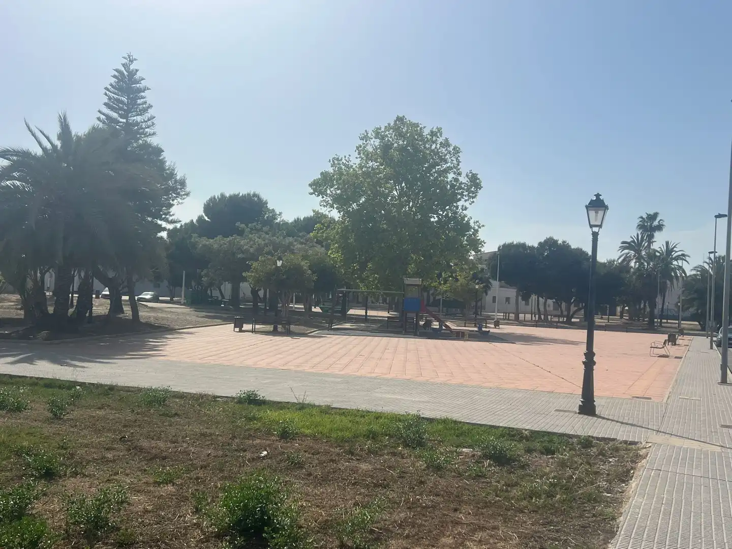 Vista exterior de Casa adosada en venta en San Pedro del Pinatar con Aire acondicionado, Terraza y Trastero