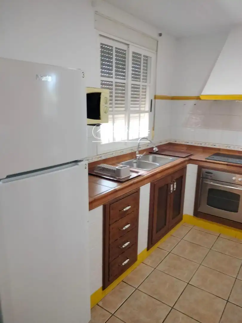 Cuina de Casa o xalet de lloguer en Córdoba amb Aire condicionat, Terrassa i Traster