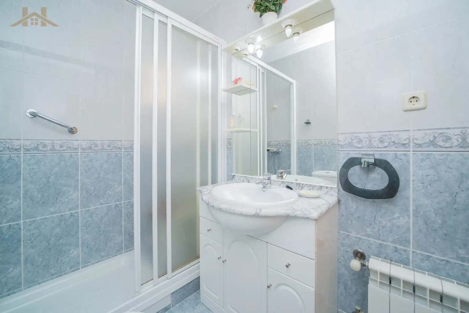 Baño de Piso en venta en Móstoles con Aire acondicionado, Calefacción y Trastero