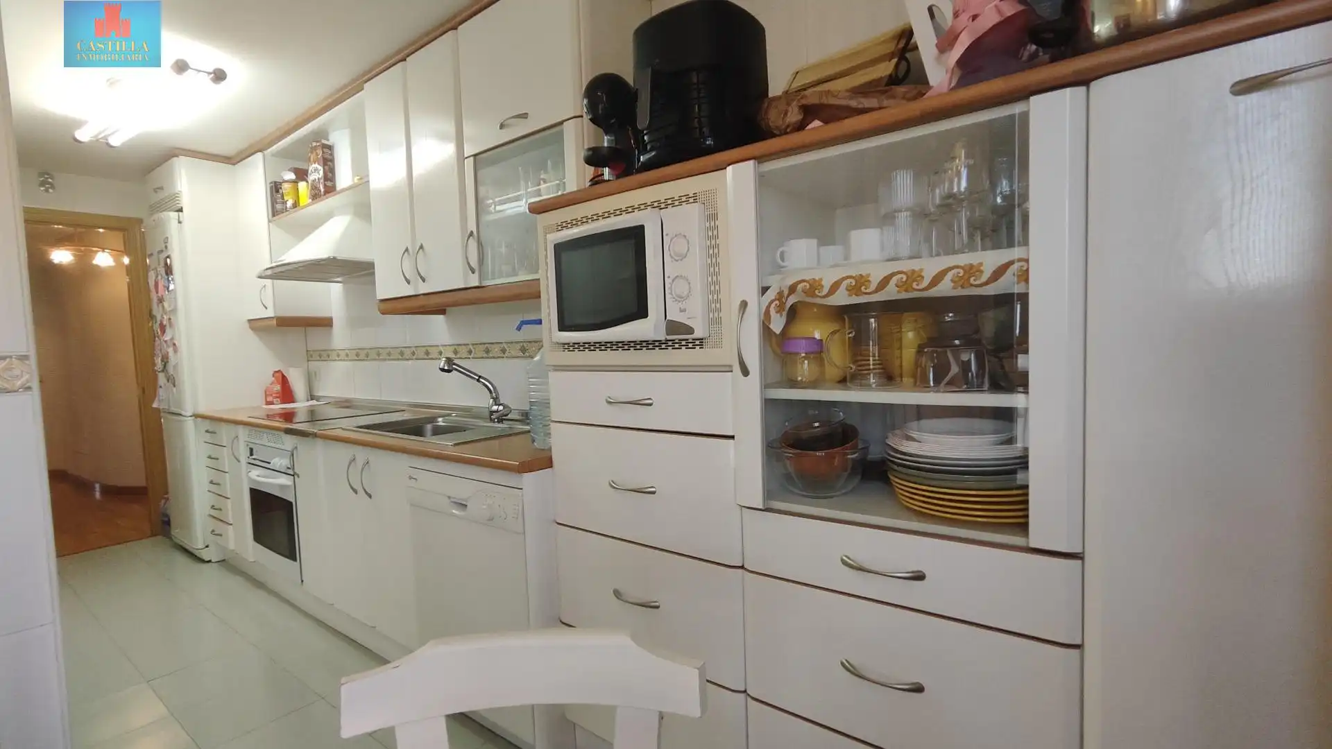 Cocina de Piso en venta en Ávila con Calefacción, Jardín privado y Trastero