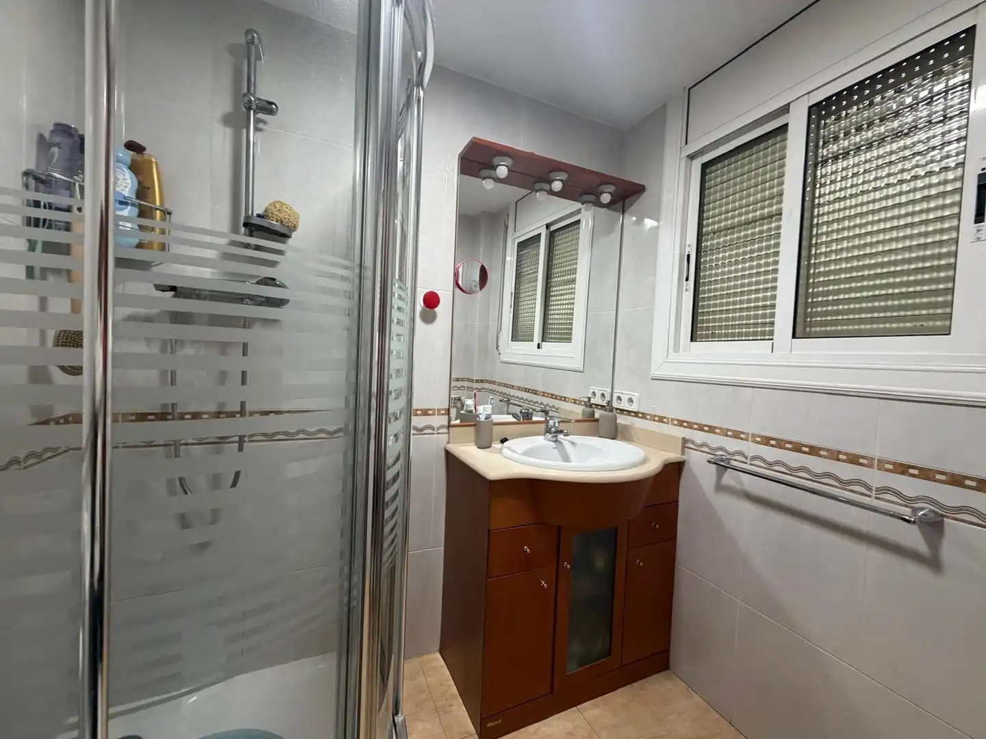 Baño de Piso en venta en Barberà del Vallès con Aire acondicionado, Calefacción y Terraza