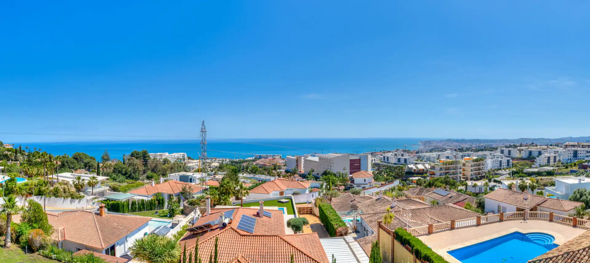 Exterior view of Attic for sale in Benalmádena  with Air Conditioner, Terrace and Furnished