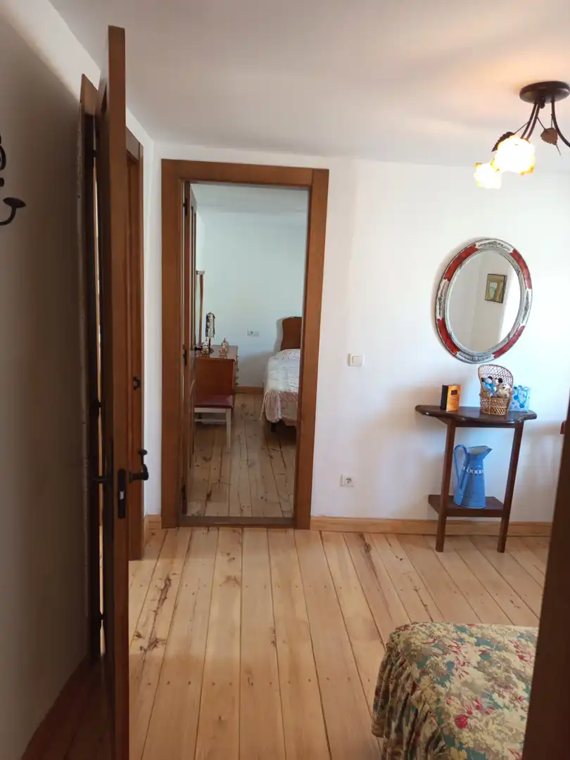 Casa o xalet en venda en Dehesa de Romanos  amb Calefacció, Parquet i Traster