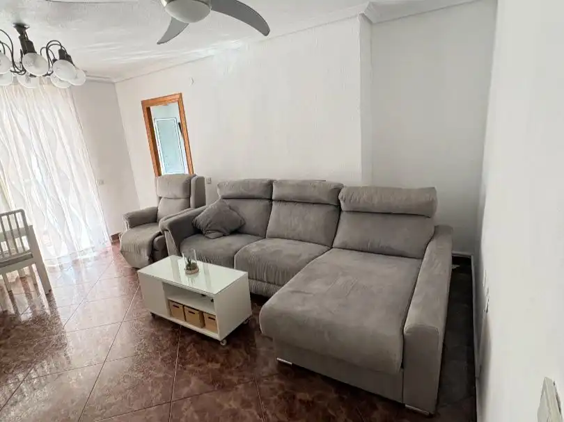 Sala de estar de Piso en venta en Torrevieja con Aire acondicionado, Terraza y Balcón