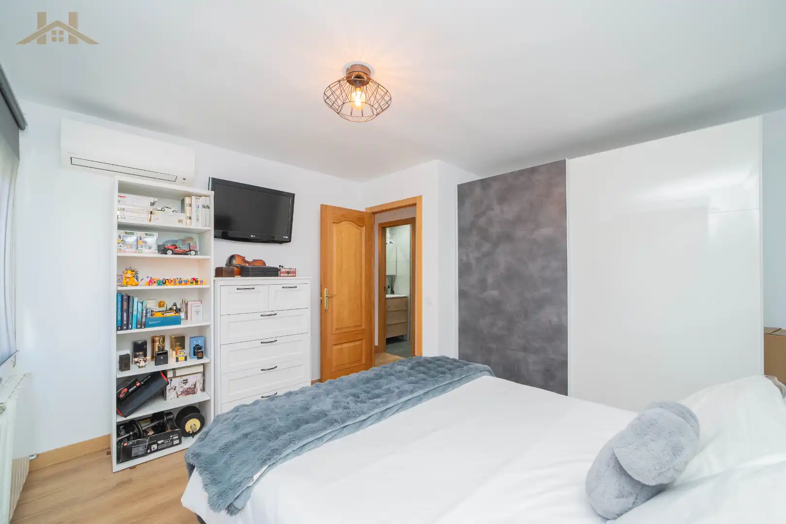 Habitación de Piso en venta en Alcorcón con Aire acondicionado, Terraza y Amueblado