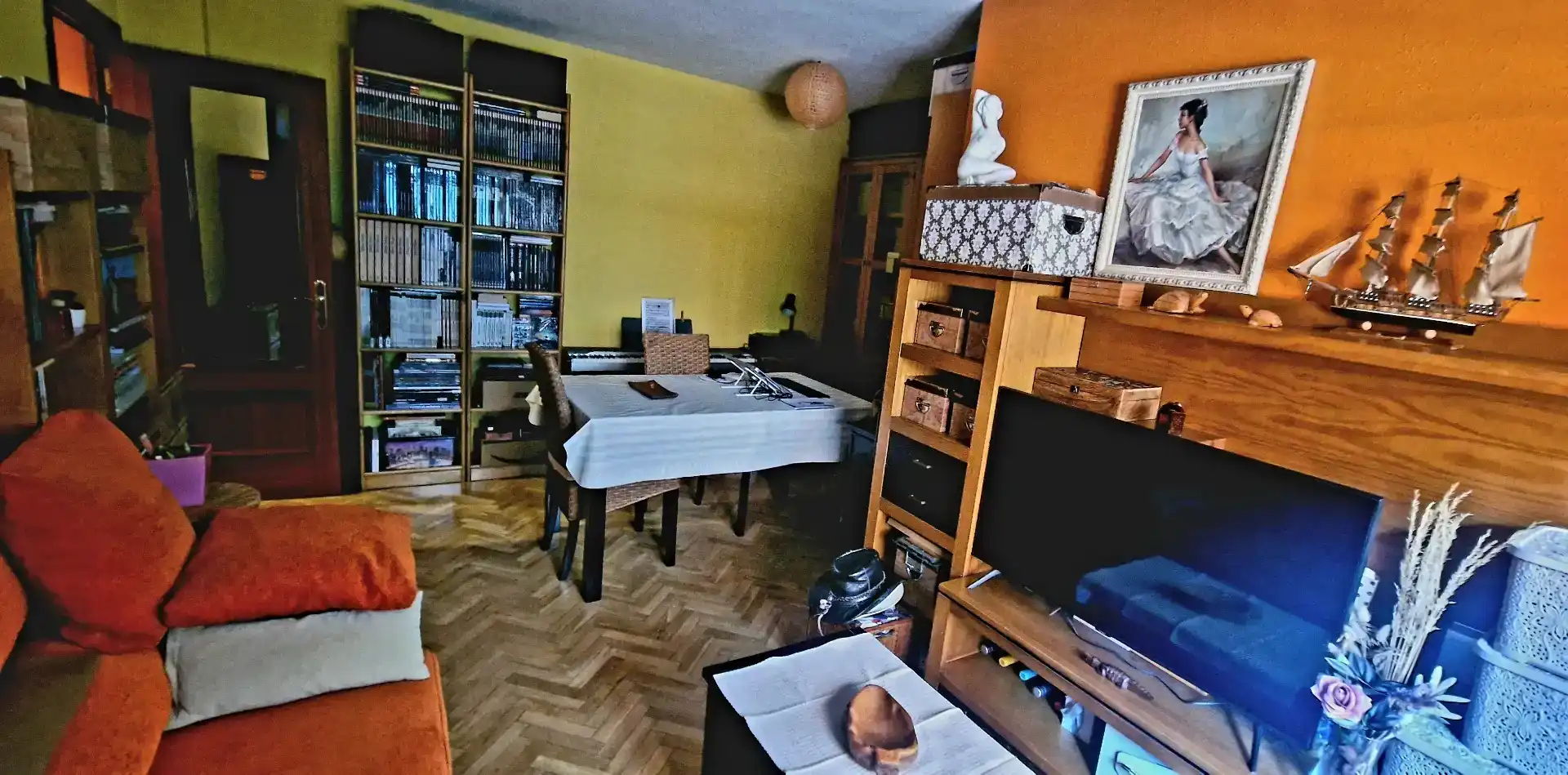 Living room of Flat for sale in  Madrid Capital  with Air Conditioner