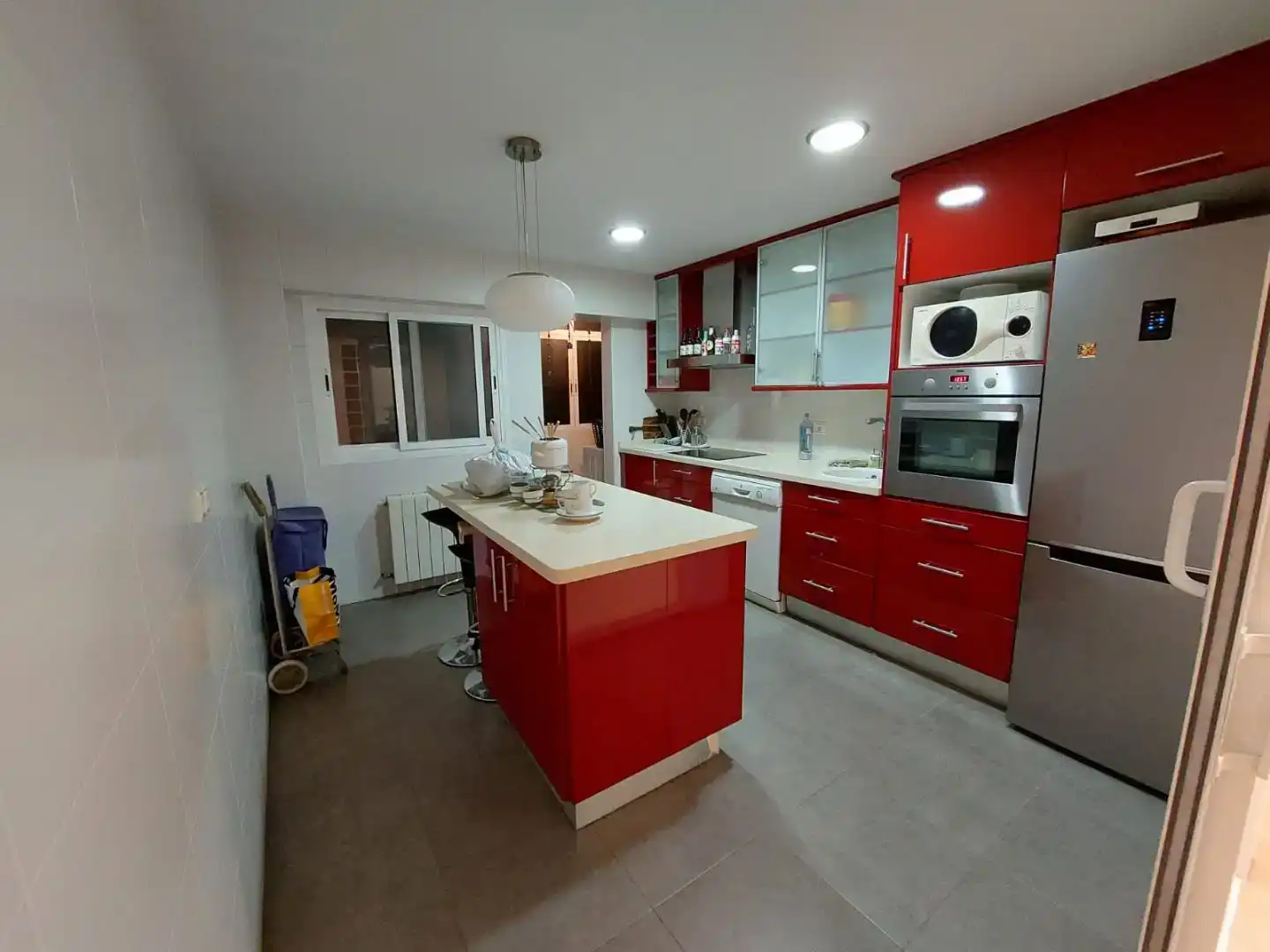 Kitchen of Flat for rent in  Valencia Capital  with Air Conditioner and Balcony