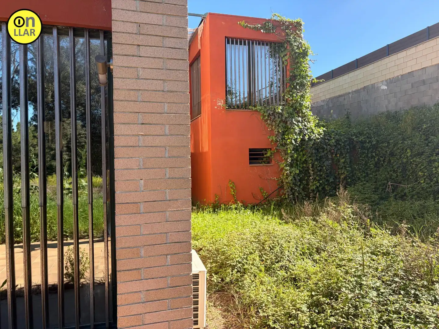 Vista exterior de Casa o chalet en venta en Lliçà d'Amunt con Jardín privado