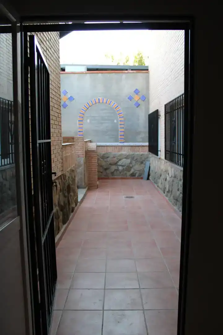 Casa o chalet en venta en Carmena con Jardín privado, Trastero y Balcón
